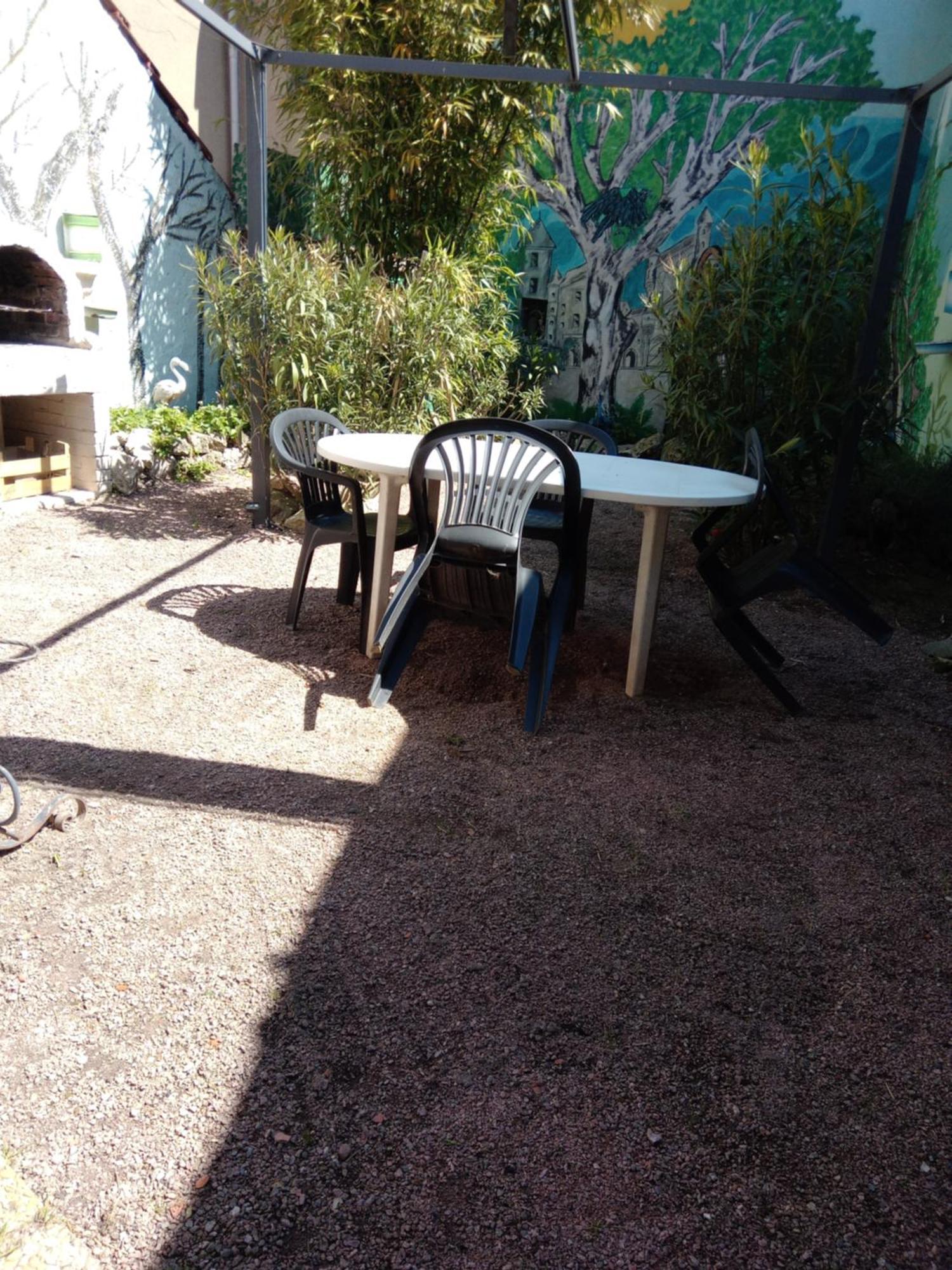 Appartement Le Labyrinthe Du Peintre Bransat Kültér fotó